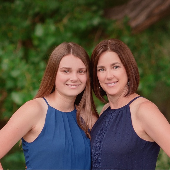 Meet your Posher, Erin - Picture 1 of 1